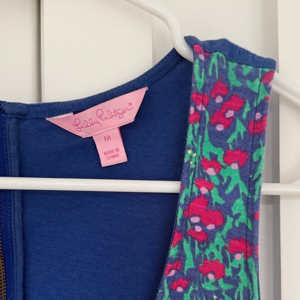 Lilly Pulitzer Floral Sleeveless Top with zipper back - Picture 3 of 5